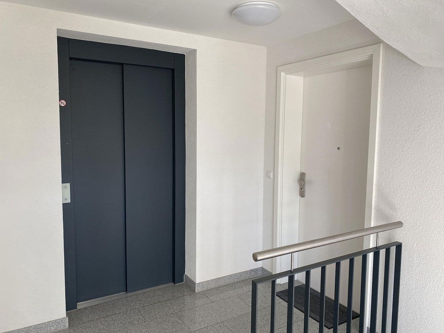 Pronájem bytu 3+kk 78 m², Möggenweilerstraße 22/1, Markdorf, Bádensko-Württembersko Pronájem bytu 3+kk 78 m², Möggenweilerstraße 22/1, Markdorf, Bádensko-Württembersko