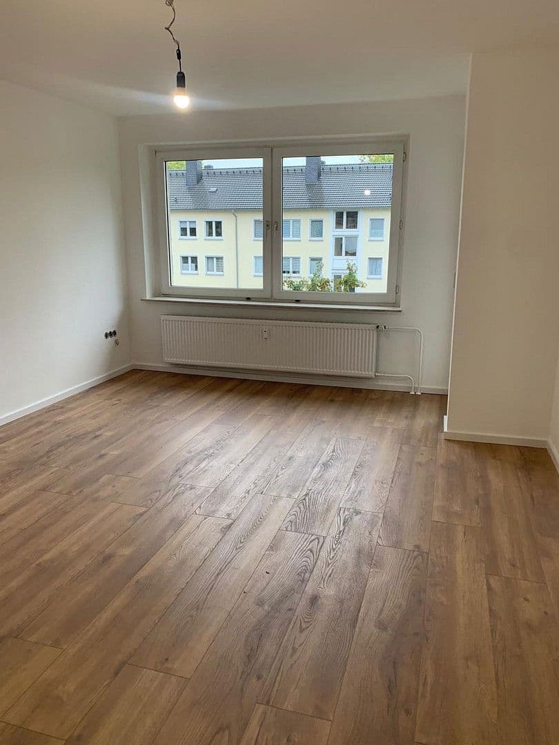 Pronájem bytu 3+kk 92 m², Raunheim, Hessen Pronájem bytu 3+kk 92 m², Raunheim, Hessen