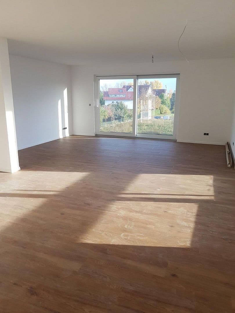 Pronájem bytu 3+1 92 m², Crailsheim, Bádensko-Württembersko Pronájem bytu 3+1 92 m², Crailsheim, Bádensko-Württembersko