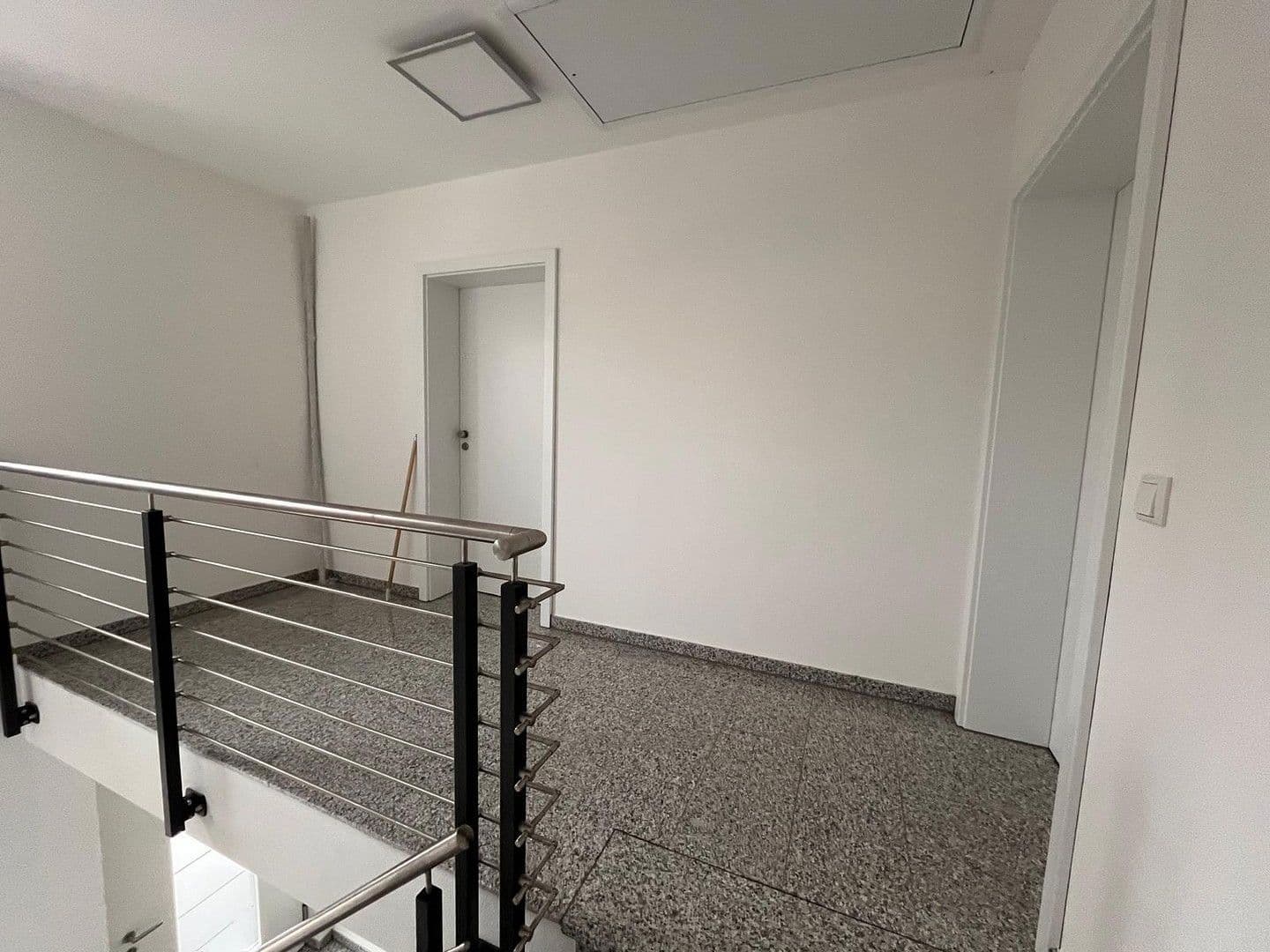 Pronájem bytu 3+1 99 m², Tulpenstr. 18a, Wackersdorf, Bavorsko Pronájem bytu 3+1 99 m², Tulpenstr. 18a, Wackersdorf, Bavorsko