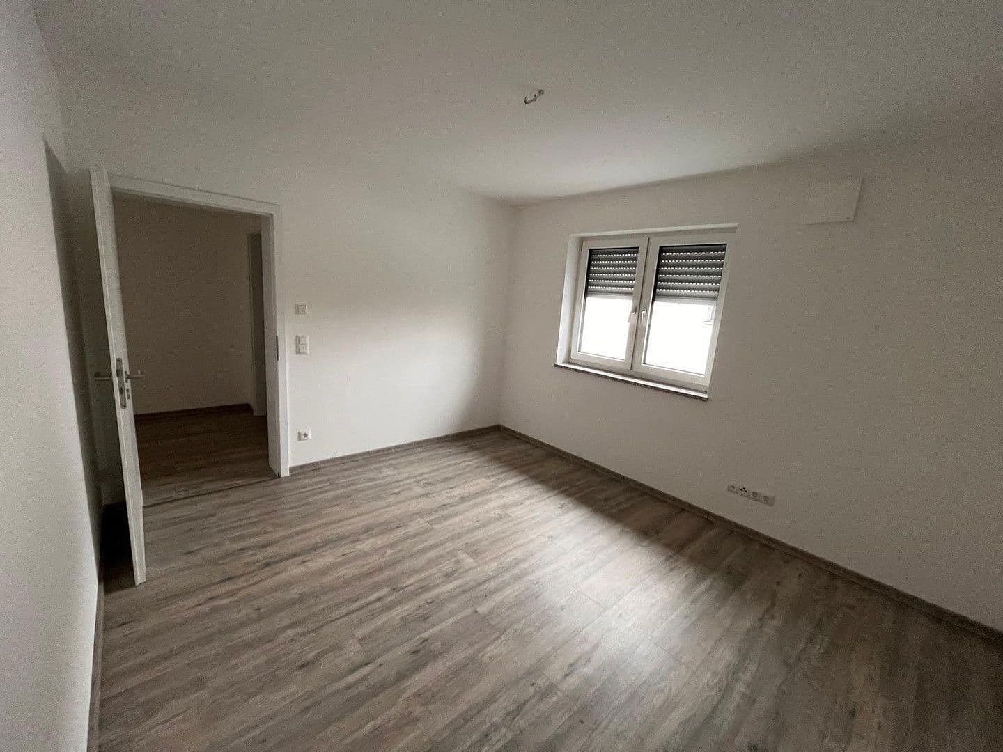 Pronájem bytu 3+1 99 m², Tulpenstr. 18a, Wackersdorf, Bavorsko Pronájem bytu 3+1 99 m², Tulpenstr. 18a, Wackersdorf, Bavorsko