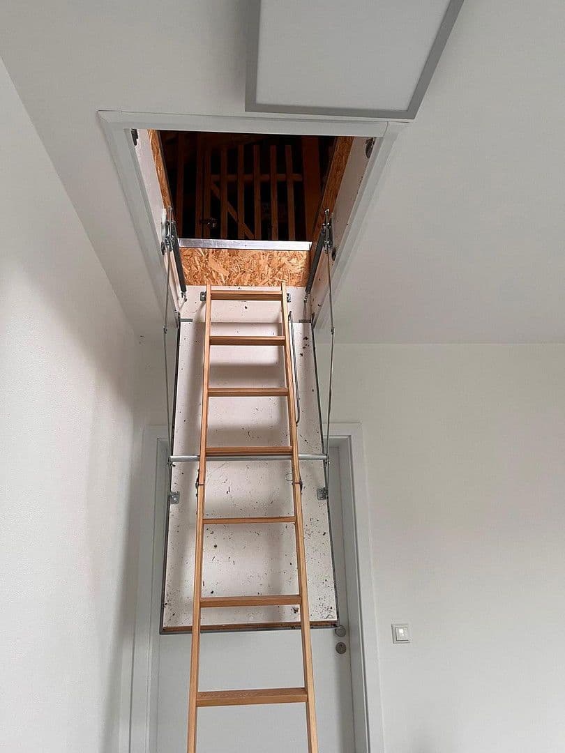 Pronájem bytu 3+1 99 m², Tulpenstr. 18a, Wackersdorf, Bavorsko Pronájem bytu 3+1 99 m², Tulpenstr. 18a, Wackersdorf, Bavorsko