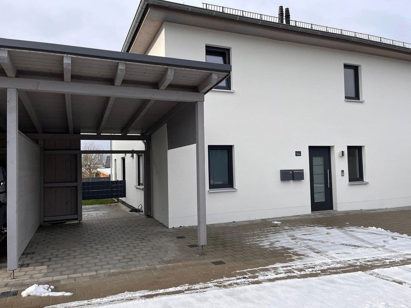 Pronájem bytu 3+1 99 m², Tulpenstr. 18a, Wackersdorf, Bavorsko Pronájem bytu 3+1 99 m², Tulpenstr. 18a, Wackersdorf, Bavorsko