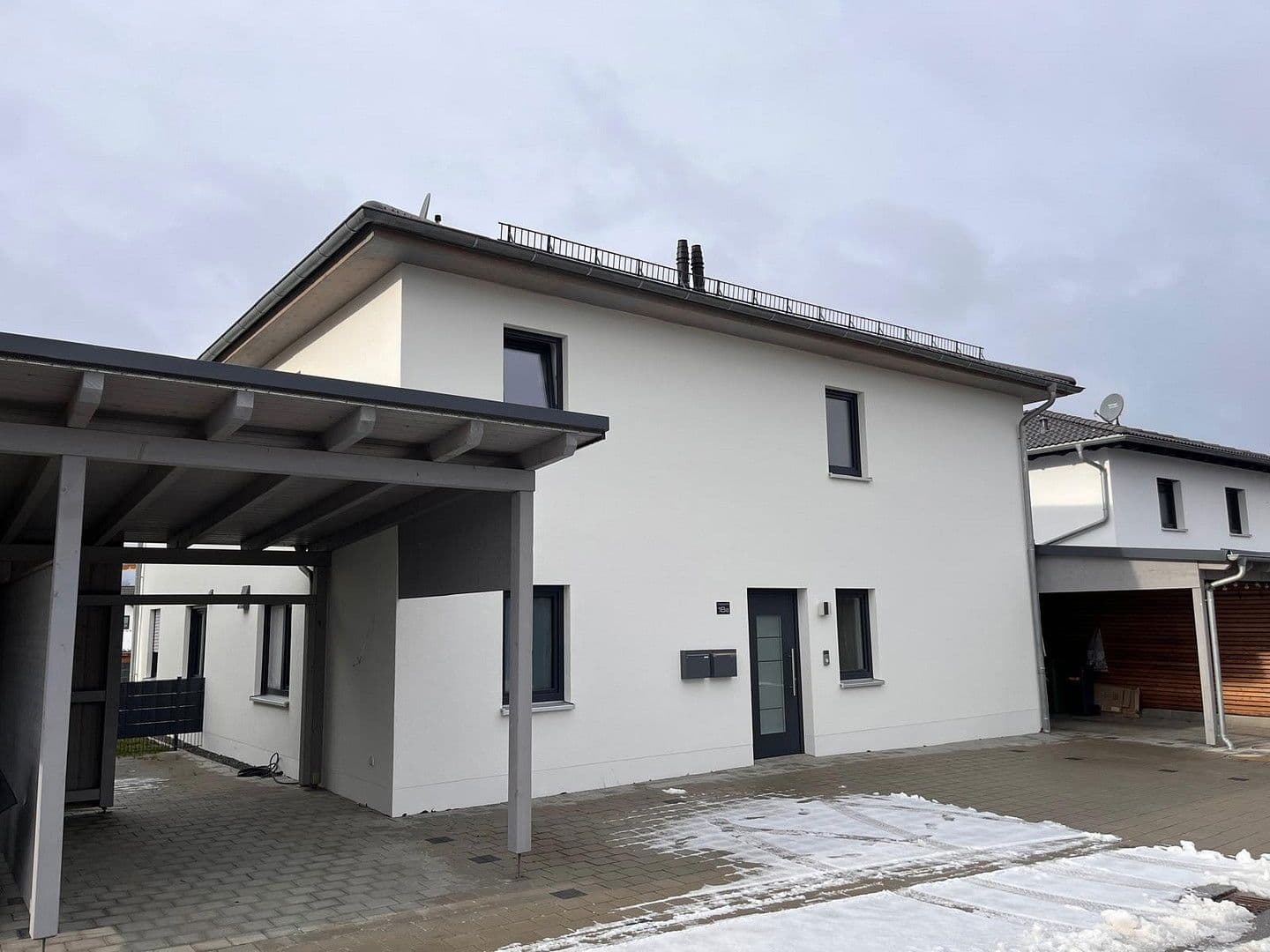 Pronájem bytu 3+1 99 m², Tulpenstr. 18a, Wackersdorf, Bavorsko Pronájem bytu 3+1 99 m², Tulpenstr. 18a, Wackersdorf, Bavorsko