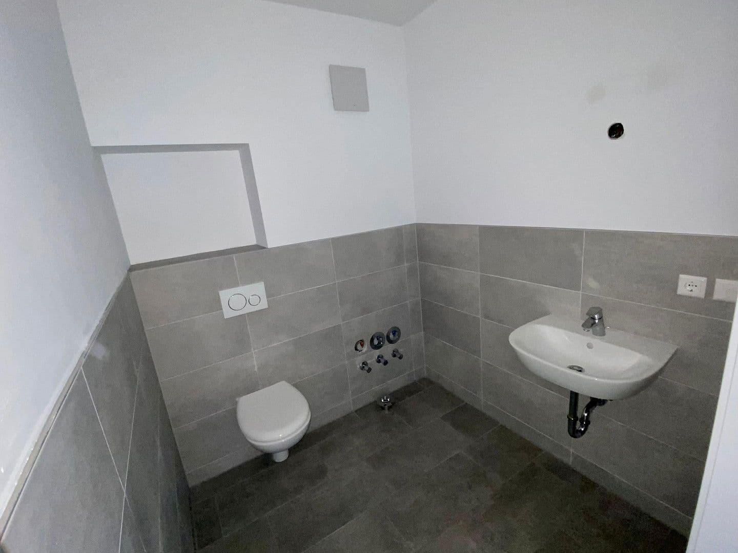 Pronájem bytu 4+1 109 m², Gifhorn, Dolní Sasko Pronájem bytu 4+1 109 m², Gifhorn, Dolní Sasko