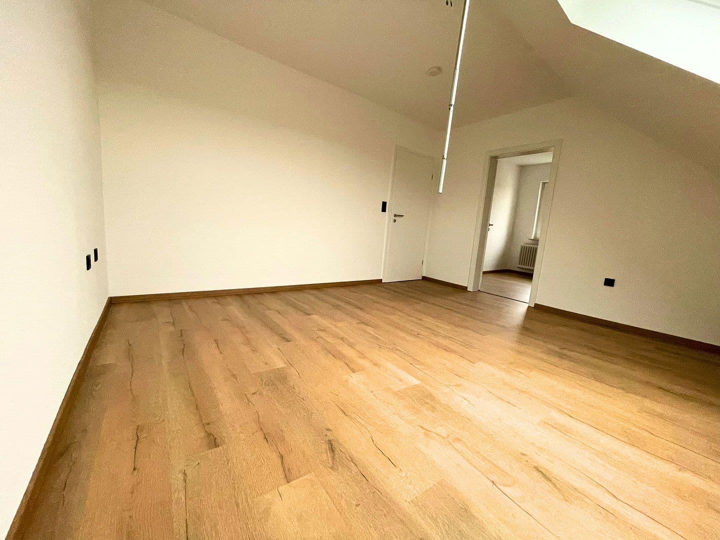 Pronájem bytu 2+1 70 m², Goldbach, Bavorsko Pronájem bytu 2+1 70 m², Goldbach, Bavorsko