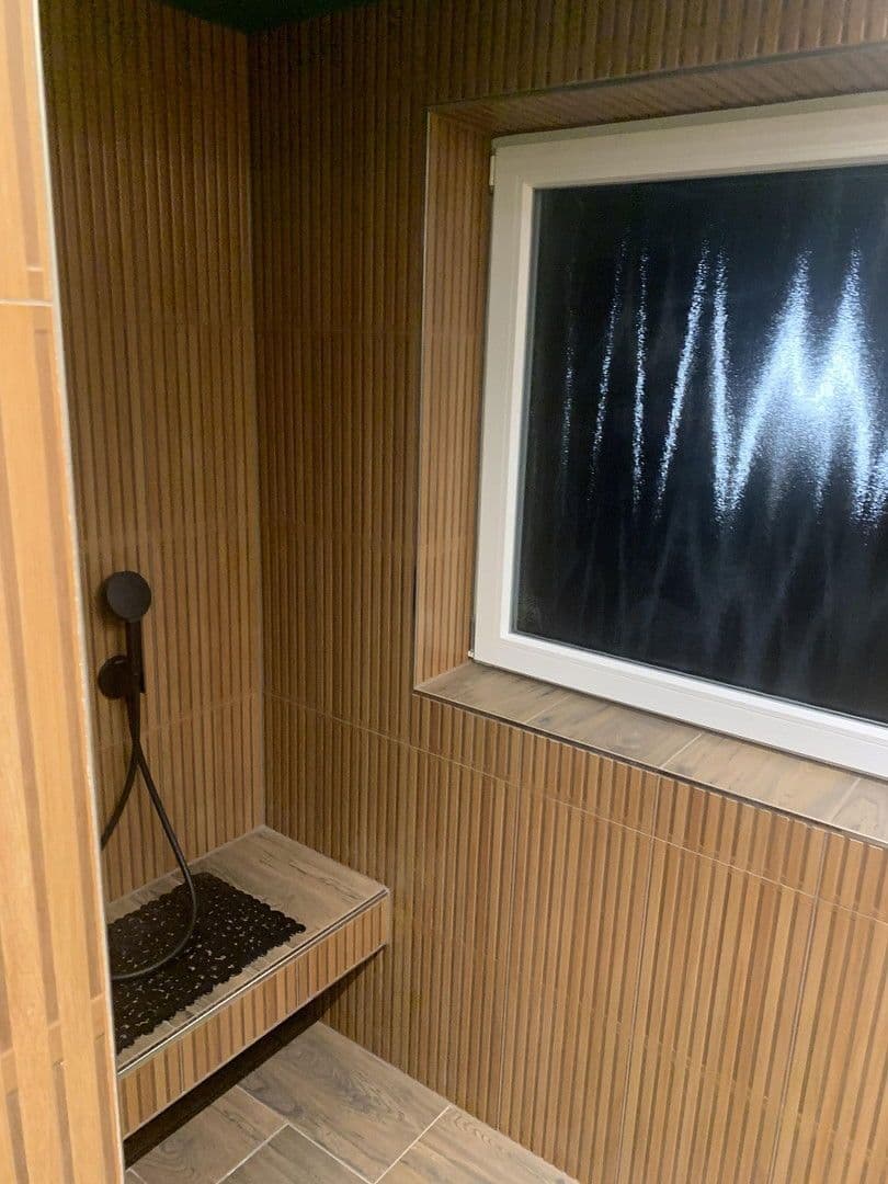 Prodej bytu 3+1 87 m², Berlin, Berlín Prodej bytu 3+1 87 m², Berlin, Berlín