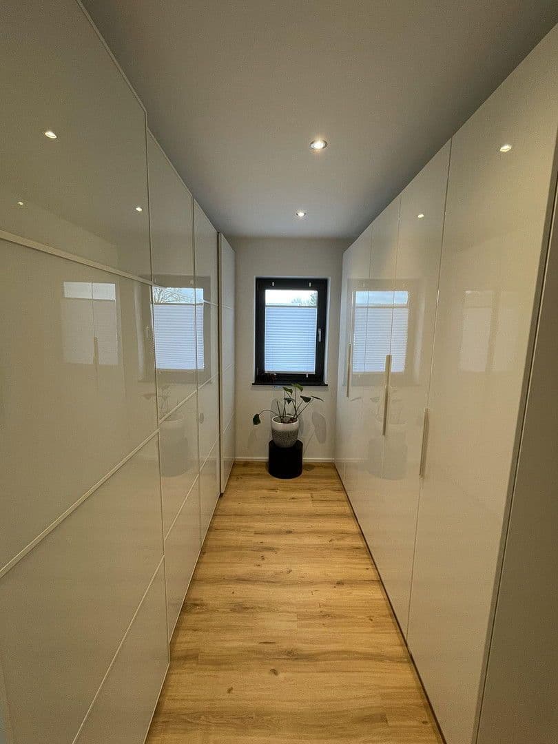 Pronájem bytu 4+1 142 m², Bad Vilbel, Hessen Pronájem bytu 4+1 142 m², Bad Vilbel, Hessen