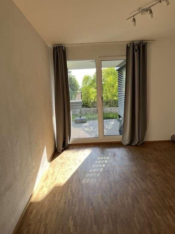 Pronájem bytu 4+1 135 m², Weinheim, Bádensko-Württembersko Pronájem bytu 4+1 135 m², Weinheim, Bádensko-Württembersko