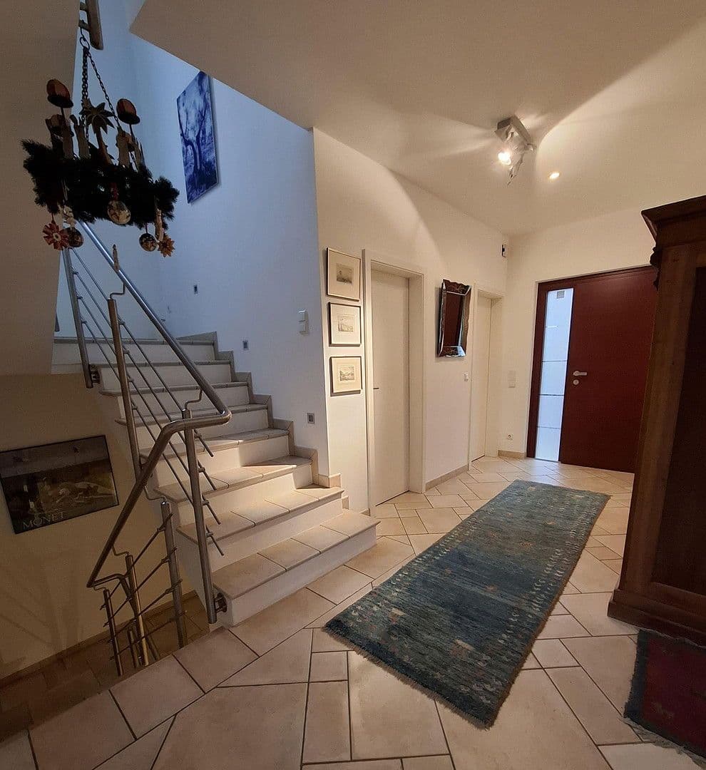 Pronájem bytu 4+1 170 m², Wachtberg, Severní Porýní-Vestfálsko Pronájem bytu 4+1 170 m², Wachtberg, Severní Porýní-Vestfálsko