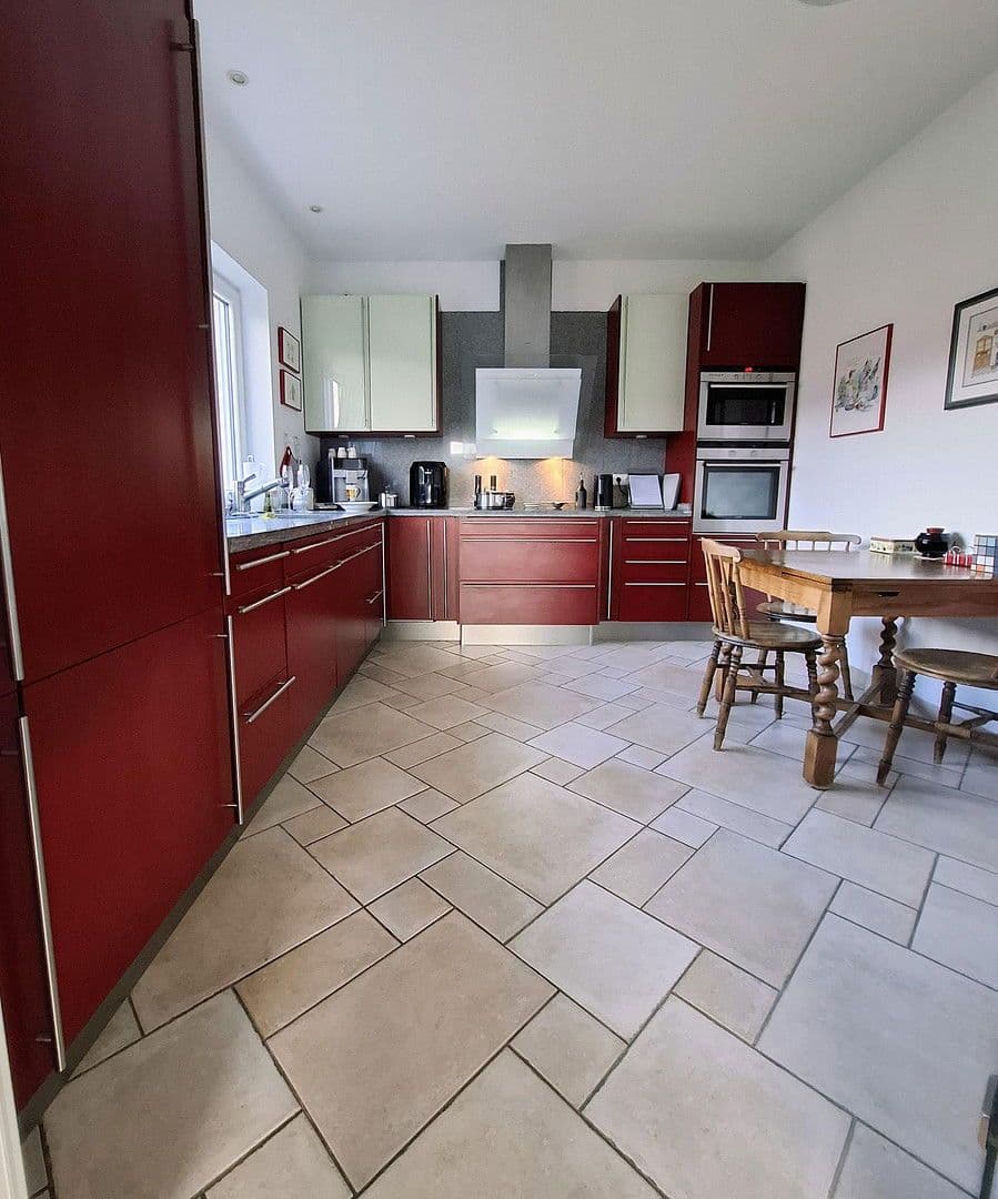 Pronájem bytu 4+1 170 m², Wachtberg, Severní Porýní-Vestfálsko Pronájem bytu 4+1 170 m², Wachtberg, Severní Porýní-Vestfálsko