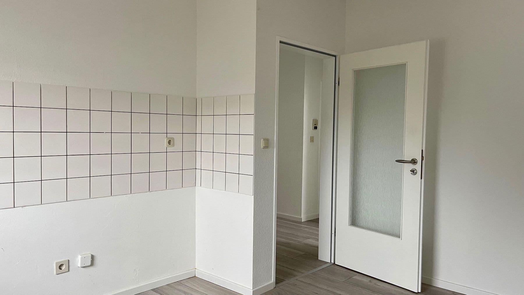 Pronájem bytu 3+1 77 m², Hubertusweg 3, Paderborn, Severní Porýní-Vestfálsko Pronájem bytu 3+1 77 m², Hubertusweg 3, Paderborn, Severní Porýní-Vestfálsko
