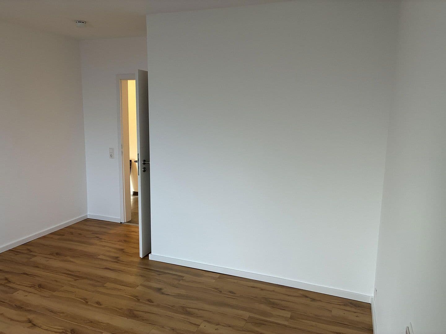Pronájem bytu 2+1 60 m², Wolfsburg, Dolní Sasko Pronájem bytu 2+1 60 m², Wolfsburg, Dolní Sasko