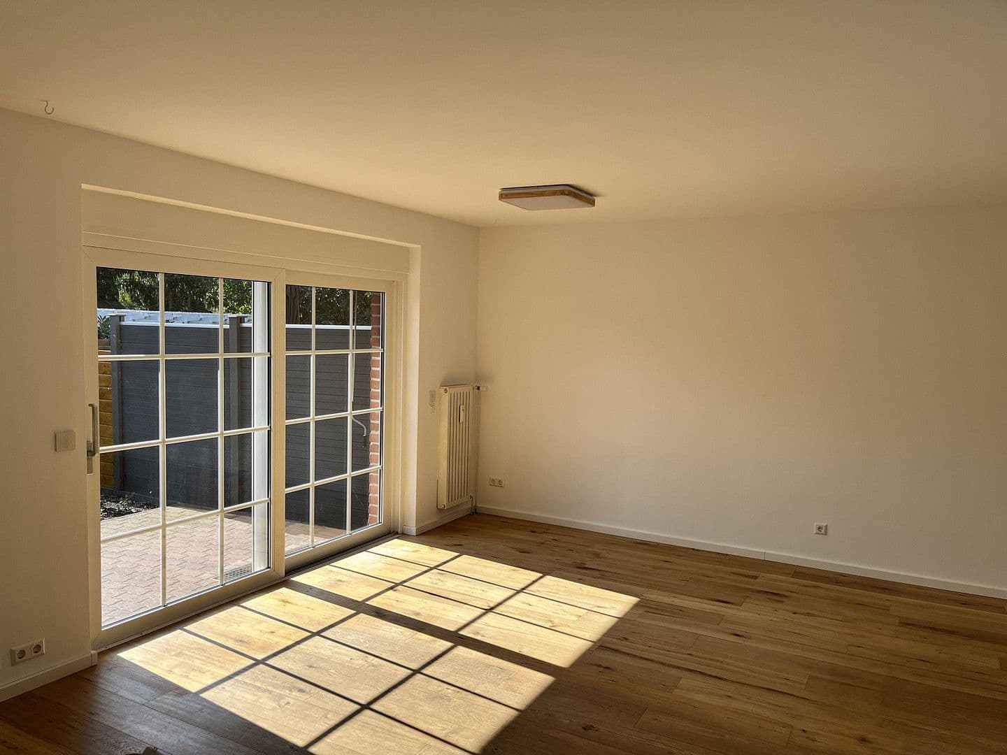 Pronájem bytu 2+1 60 m², Wolfsburg, Dolní Sasko Pronájem bytu 2+1 60 m², Wolfsburg, Dolní Sasko