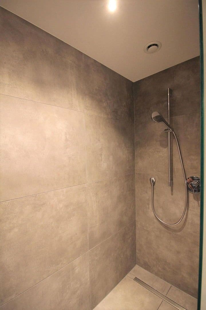 Pronájem kanceláře 620 m², Blaubach 32, Köln, Severní Porýní-Vestfálsko Pronájem kanceláře 620 m², Blaubach 32, Köln, Severní Porýní-Vestfálsko