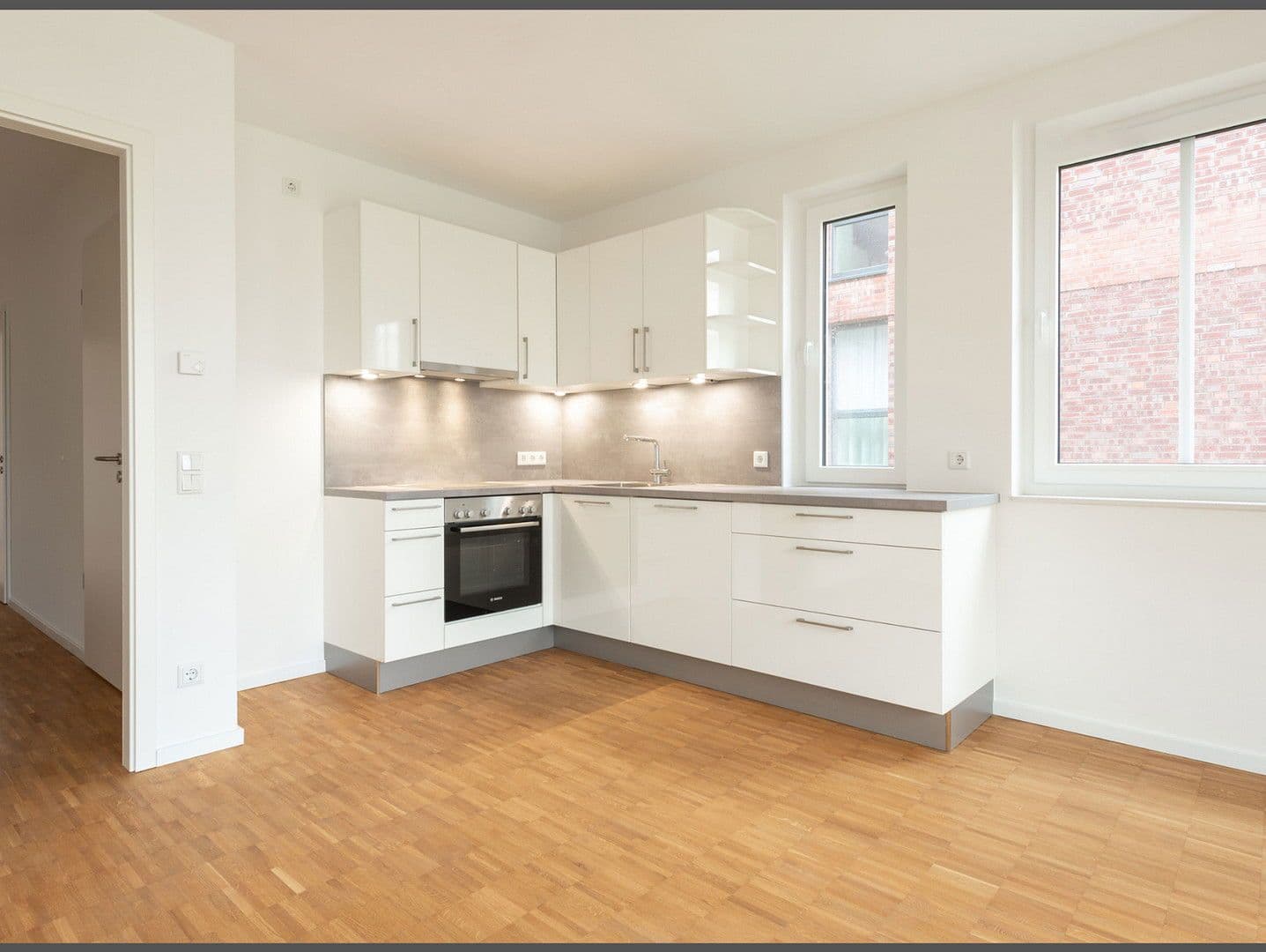 Pronájem bytu 2+1 61 m², Kaskadenpark, Hamburg, Hamburg Pronájem bytu 2+1 61 m², Kaskadenpark, Hamburg, Hamburg