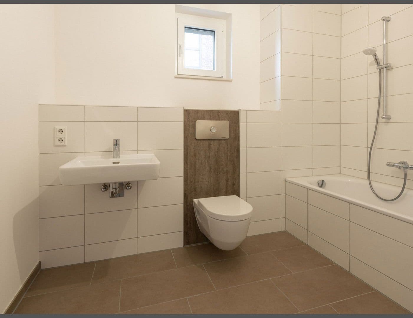 Pronájem bytu 2+1 61 m², Kaskadenpark, Hamburg, Hamburg Pronájem bytu 2+1 61 m², Kaskadenpark, Hamburg, Hamburg