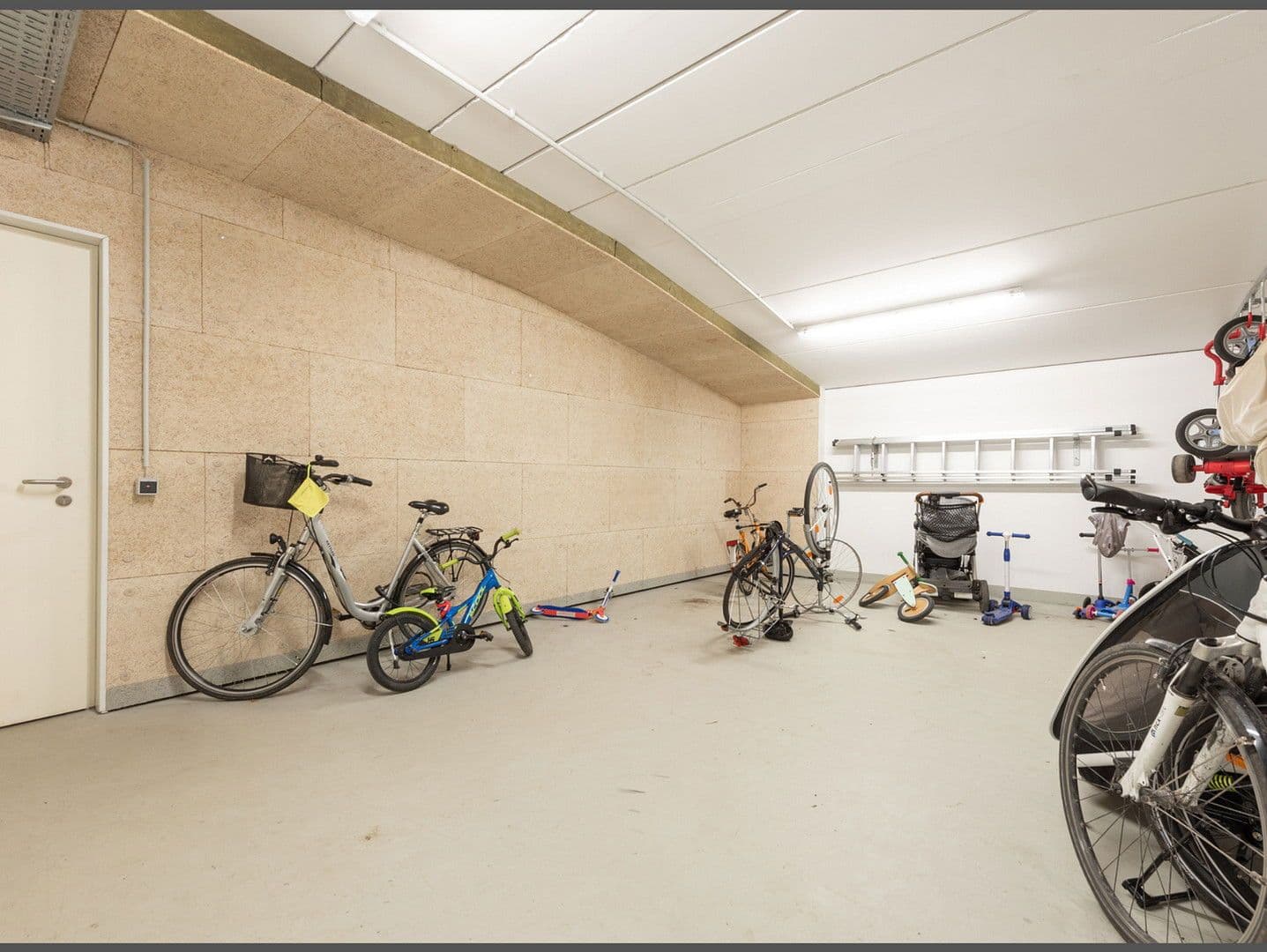 Pronájem bytu 2+1 61 m², Kaskadenpark, Hamburg, Hamburg Pronájem bytu 2+1 61 m², Kaskadenpark, Hamburg, Hamburg