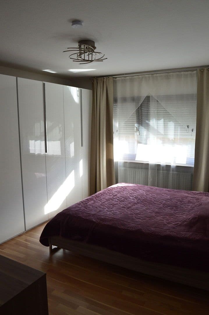 Prodej domu 157 m², pozemek 244 m², Nürnberg, Bavorsko Prodej domu 157 m², pozemek 244 m², Nürnberg, Bavorsko