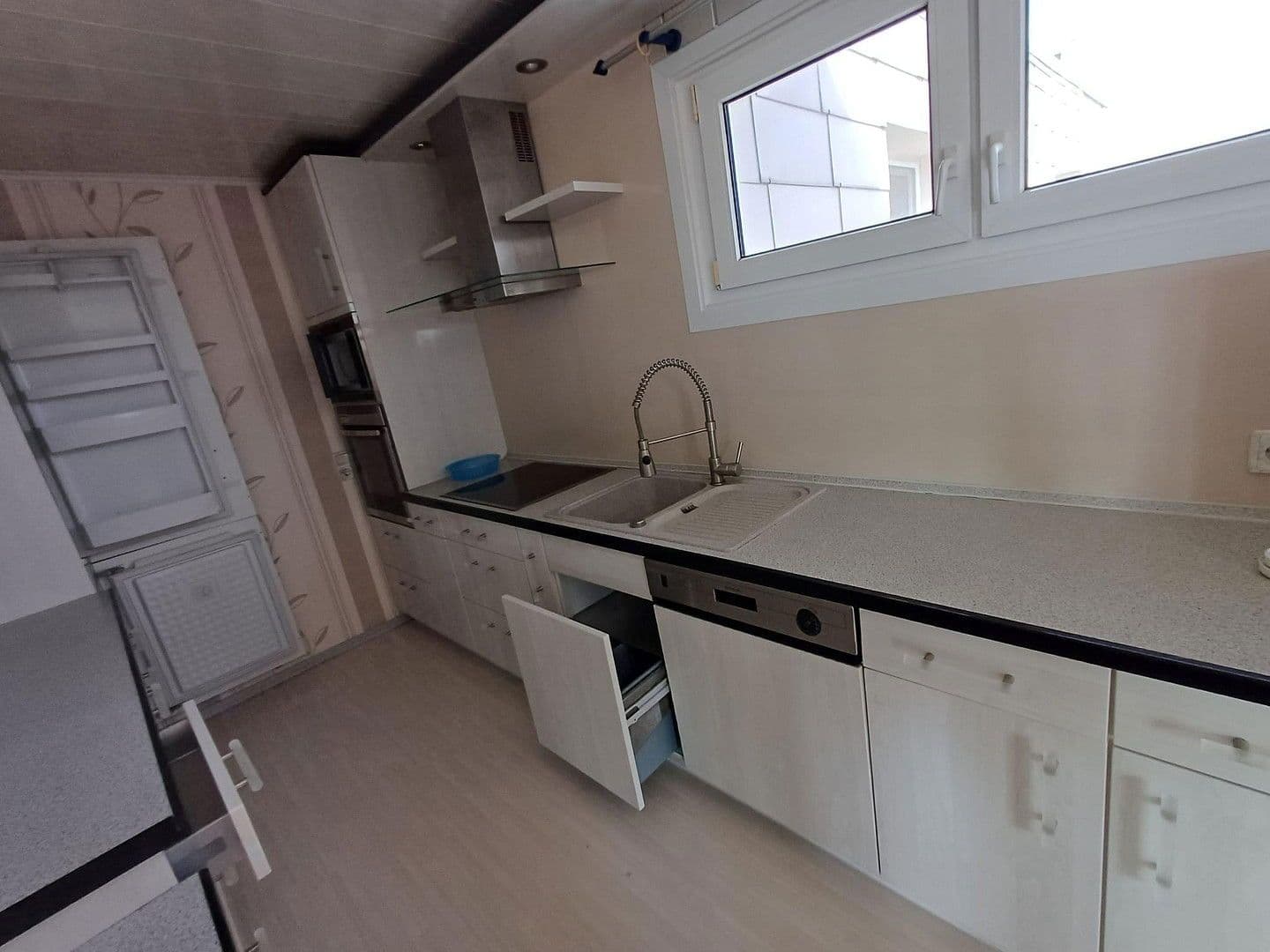 Pronájem bytu 3+kk 82 m², Schwäbisch Gmünd, Bádensko-Württembersko Pronájem bytu 3+kk 82 m², Schwäbisch Gmünd, Bádensko-Württembersko