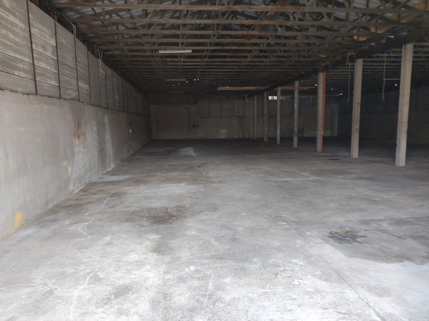 Pronájem nebytového prostoru 1.000 m², Gartenweg 2b, Wurzen, Sasko Pronájem nebytového prostoru 1.000 m², Gartenweg 2b, Wurzen, Sasko