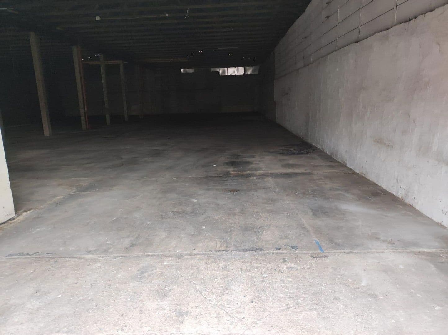 Pronájem nebytového prostoru 1.000 m², Gartenweg 2b, Wurzen, Sasko Pronájem nebytového prostoru 1.000 m², Gartenweg 2b, Wurzen, Sasko