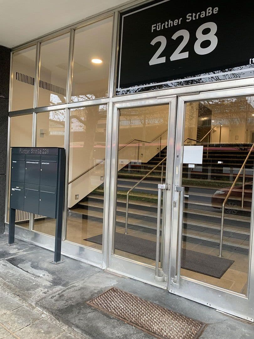 Pronájem kanceláře 297 m², Fürther Straße 228, Nürnberg, Bavorsko Pronájem kanceláře 297 m², Fürther Straße 228, Nürnberg, Bavorsko