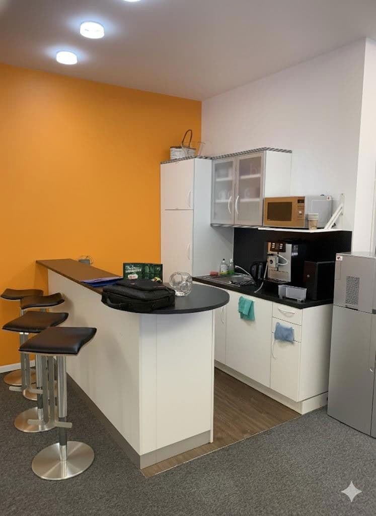 Pronájem kanceláře 297 m², Fürther Straße 228, Nürnberg, Bavorsko Pronájem kanceláře 297 m², Fürther Straße 228, Nürnberg, Bavorsko