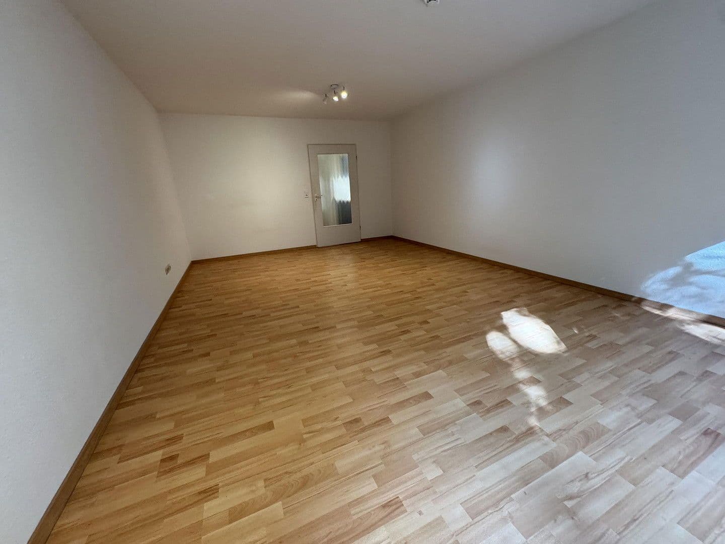 Pronájem bytu 1+1 37 m², Roonstr. 14, Bad Sachsa, Dolní Sasko Pronájem bytu 1+1 37 m², Roonstr. 14, Bad Sachsa, Dolní Sasko