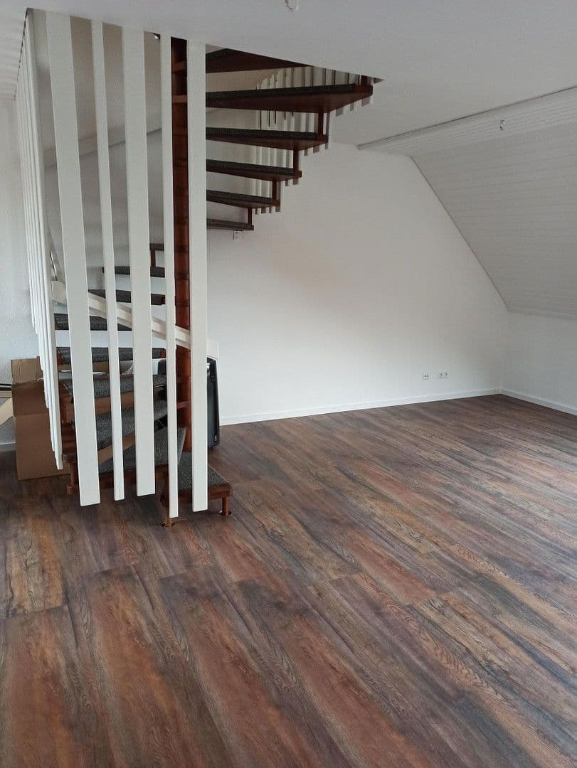 Pronájem bytu 2+kk 78 m², Neckarsulm, Bádensko-Württembersko Pronájem bytu 2+kk 78 m², Neckarsulm, Bádensko-Württembersko