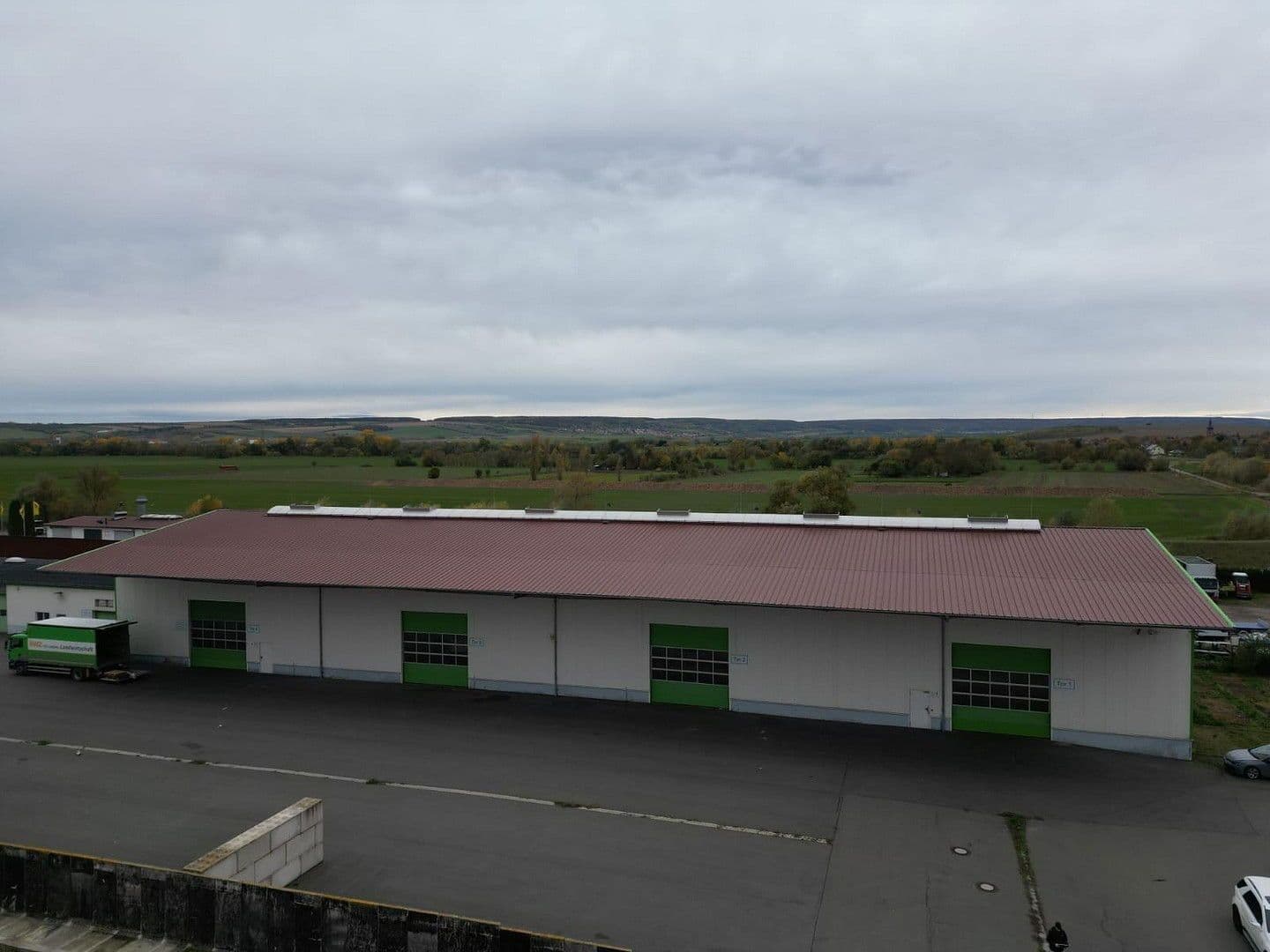 Pronájem nebytového prostoru 10.000 m², Bahnhofstraße 10, Walschleben, Durynsko Pronájem nebytového prostoru 10.000 m², Bahnhofstraße 10, Walschleben, Durynsko