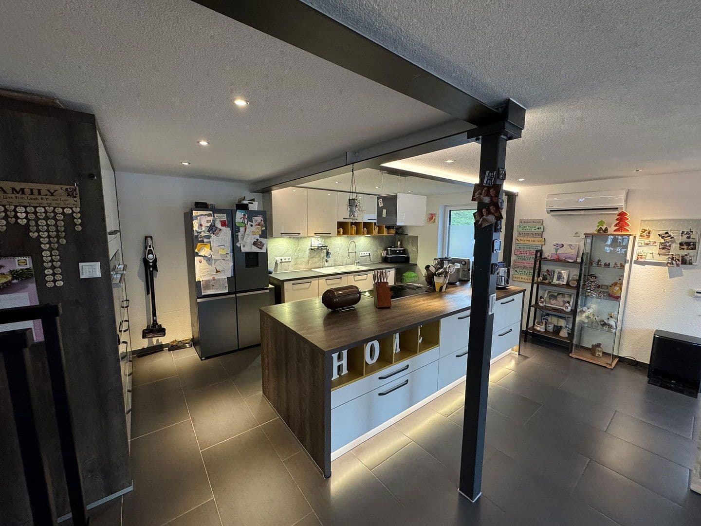 Prodej domu 130 m², pozemek 309 m², Lichtenstein, Bádensko-Württembersko Prodej domu 130 m², pozemek 309 m², Lichtenstein, Bádensko-Württembersko