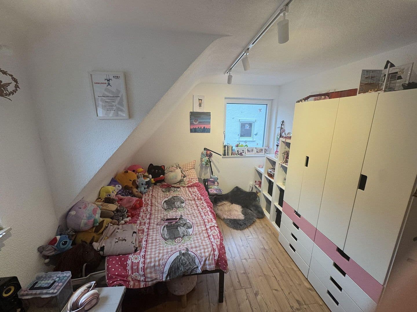 Prodej domu 130 m², pozemek 309 m², Lichtenstein, Bádensko-Württembersko Prodej domu 130 m², pozemek 309 m², Lichtenstein, Bádensko-Württembersko