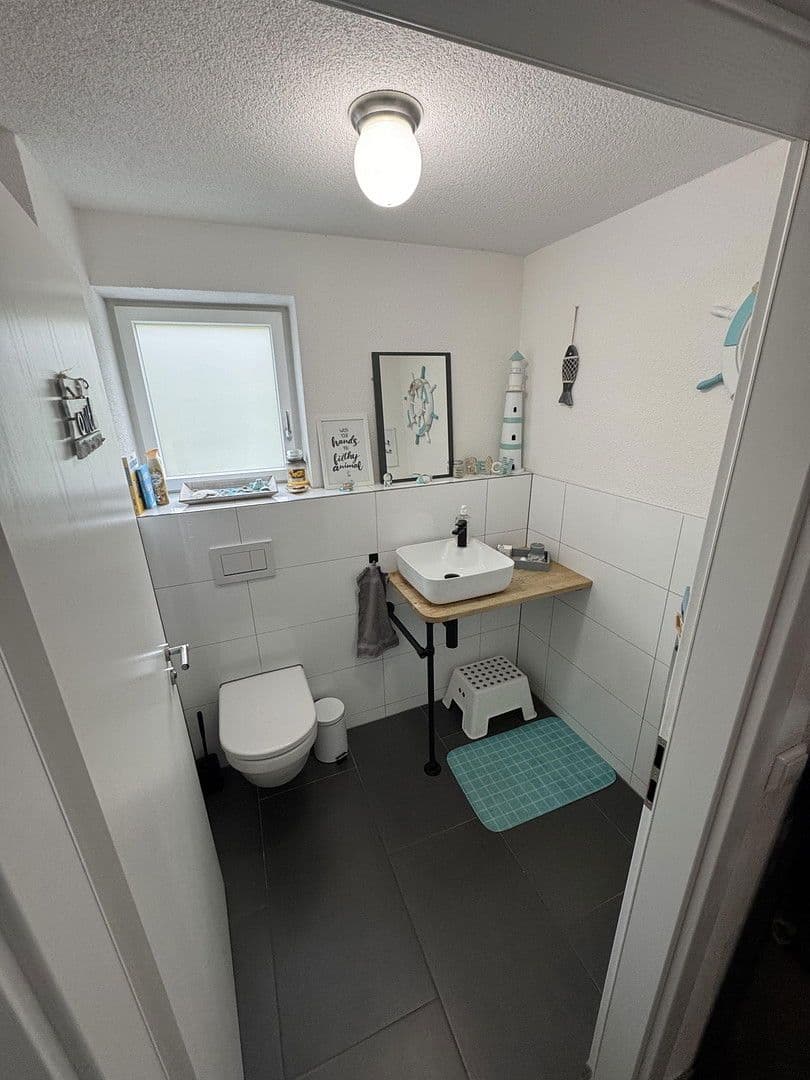 Prodej domu 130 m², pozemek 309 m², Lichtenstein, Bádensko-Württembersko Prodej domu 130 m², pozemek 309 m², Lichtenstein, Bádensko-Württembersko