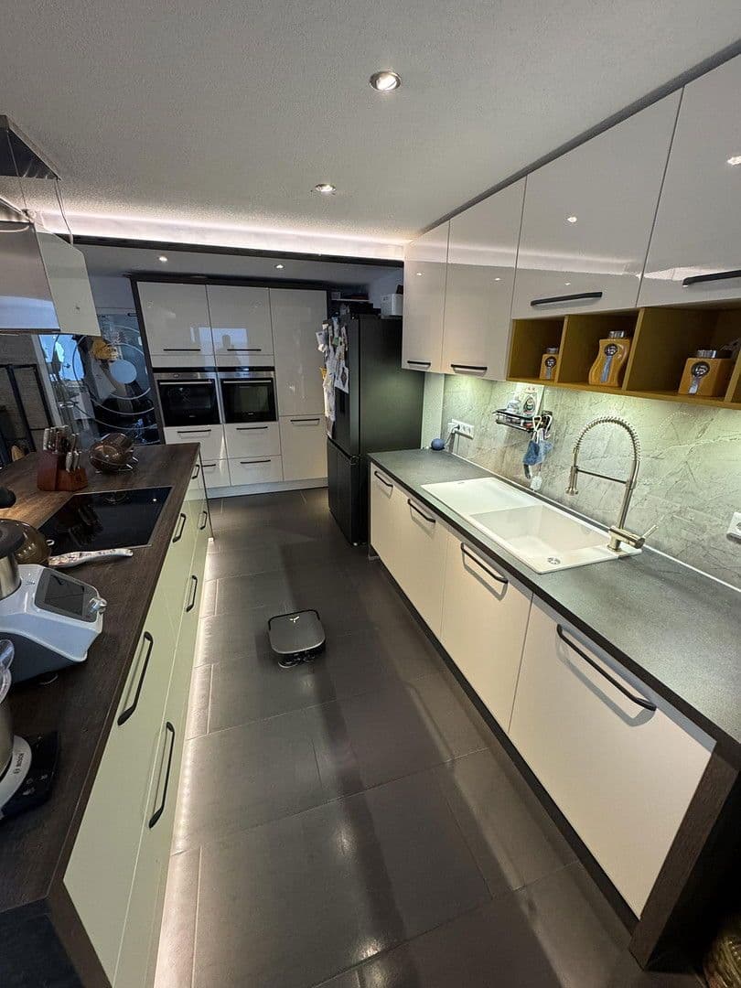 Prodej domu 130 m², pozemek 309 m², Lichtenstein, Bádensko-Württembersko Prodej domu 130 m², pozemek 309 m², Lichtenstein, Bádensko-Württembersko