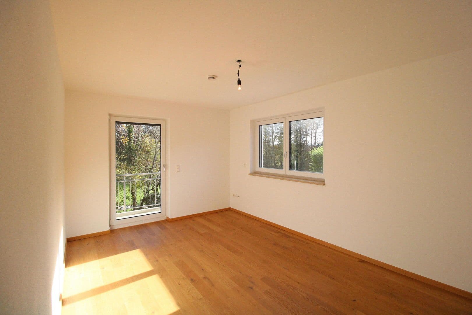 Pronájem domu 172 m², pozemek 330 m², Egling-Deining, Bavorsko Pronájem domu 172 m², pozemek 330 m², Egling-Deining, Bavorsko