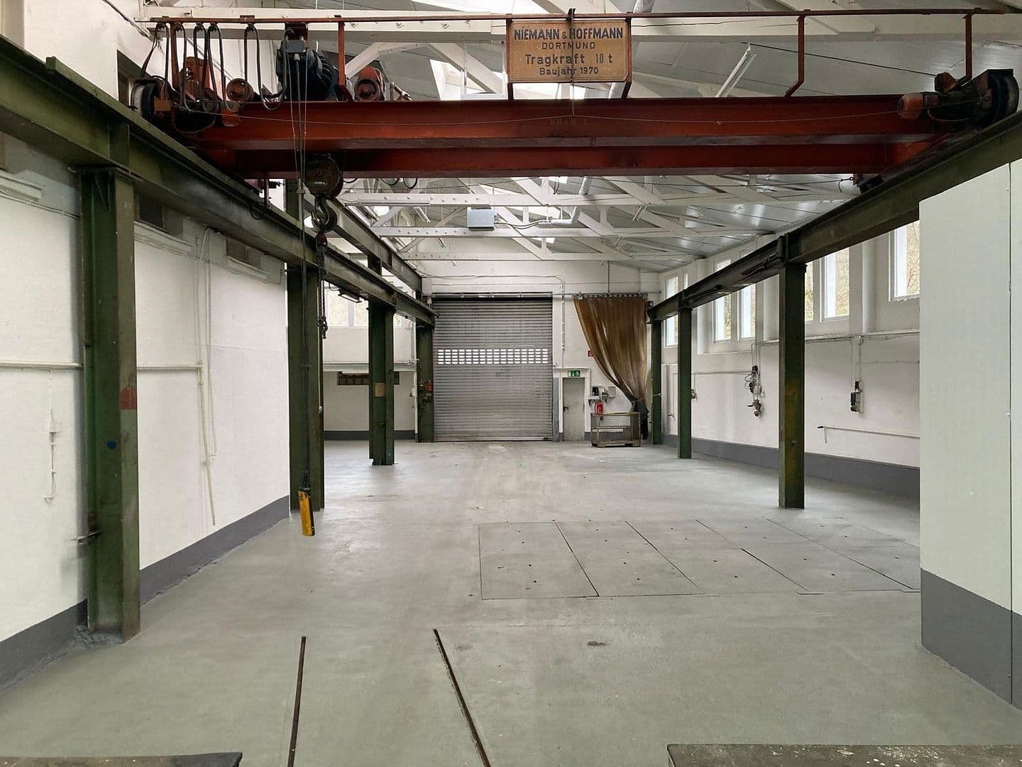 Pronájem nebytového prostoru 1.115 m², Siegen, Severní Porýní-Vestfálsko Pronájem nebytového prostoru 1.115 m², Siegen, Severní Porýní-Vestfálsko