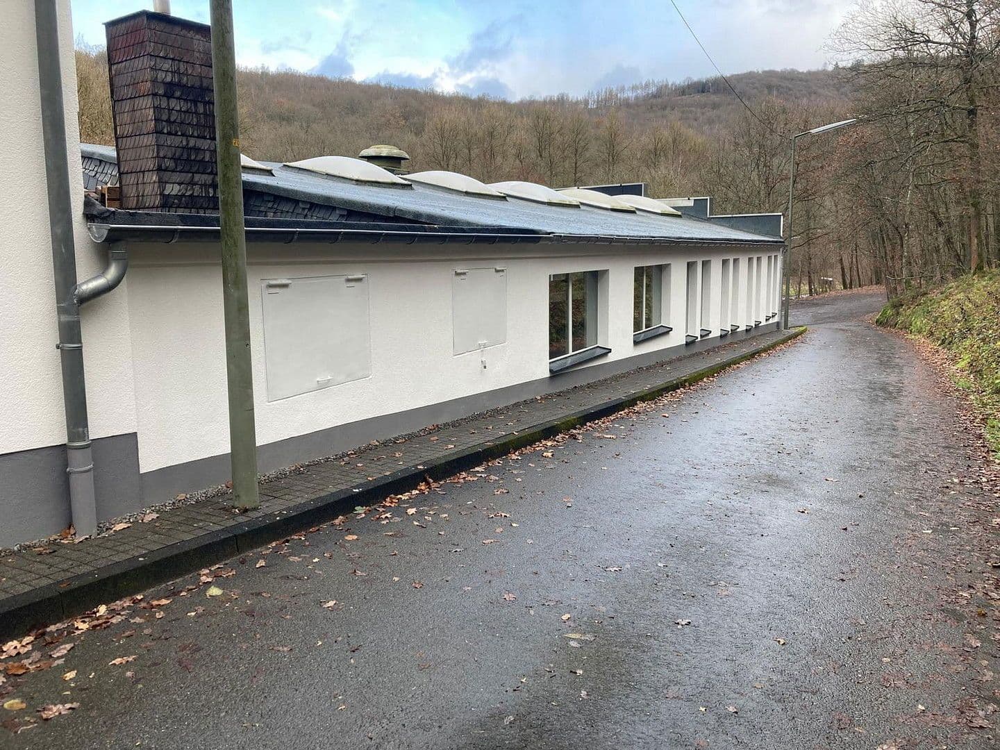 Pronájem nebytového prostoru 1.115 m², Siegen, Severní Porýní-Vestfálsko Pronájem nebytového prostoru 1.115 m², Siegen, Severní Porýní-Vestfálsko