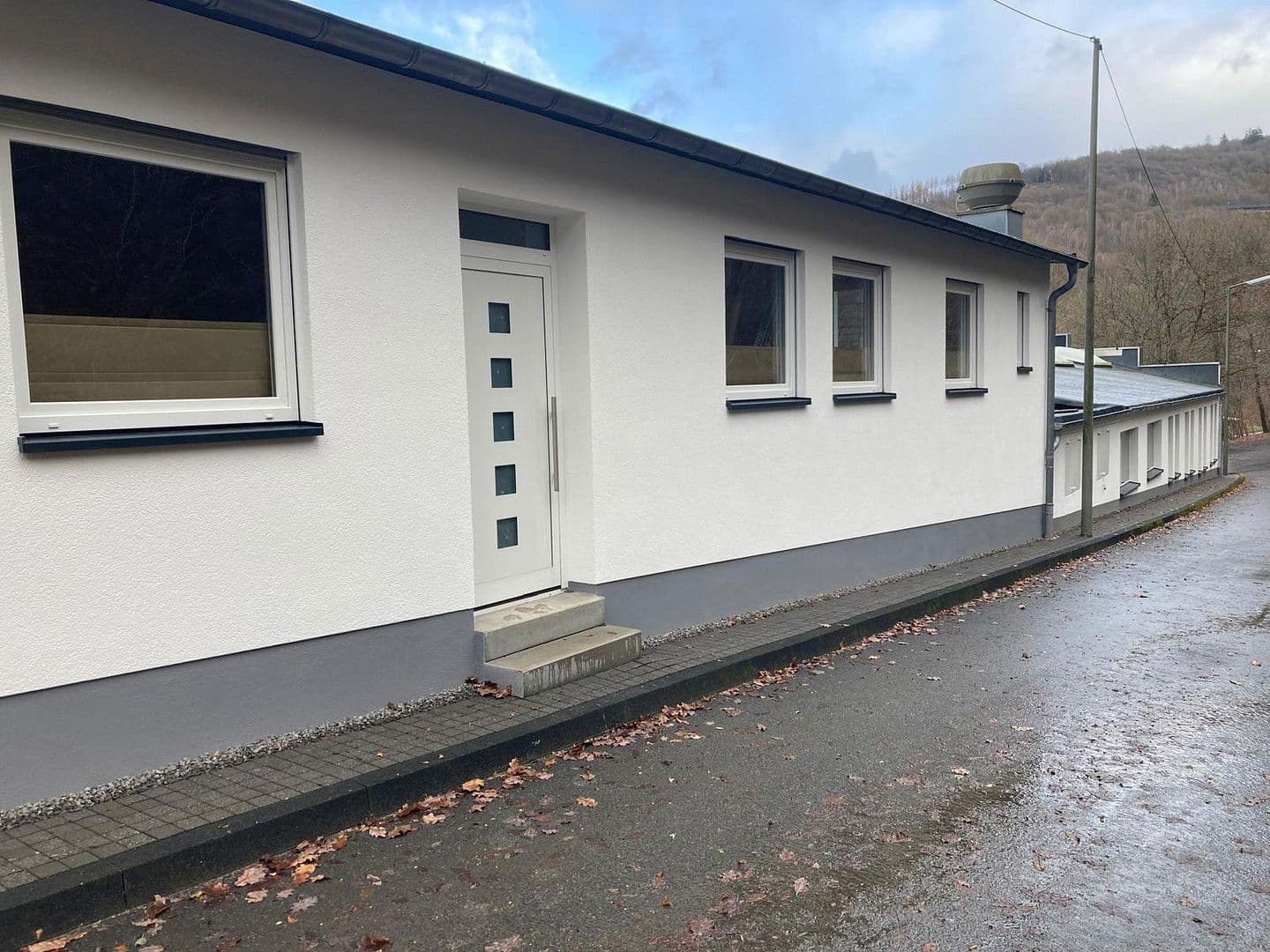 Pronájem nebytového prostoru 1.115 m², Siegen, Severní Porýní-Vestfálsko Pronájem nebytového prostoru 1.115 m², Siegen, Severní Porýní-Vestfálsko