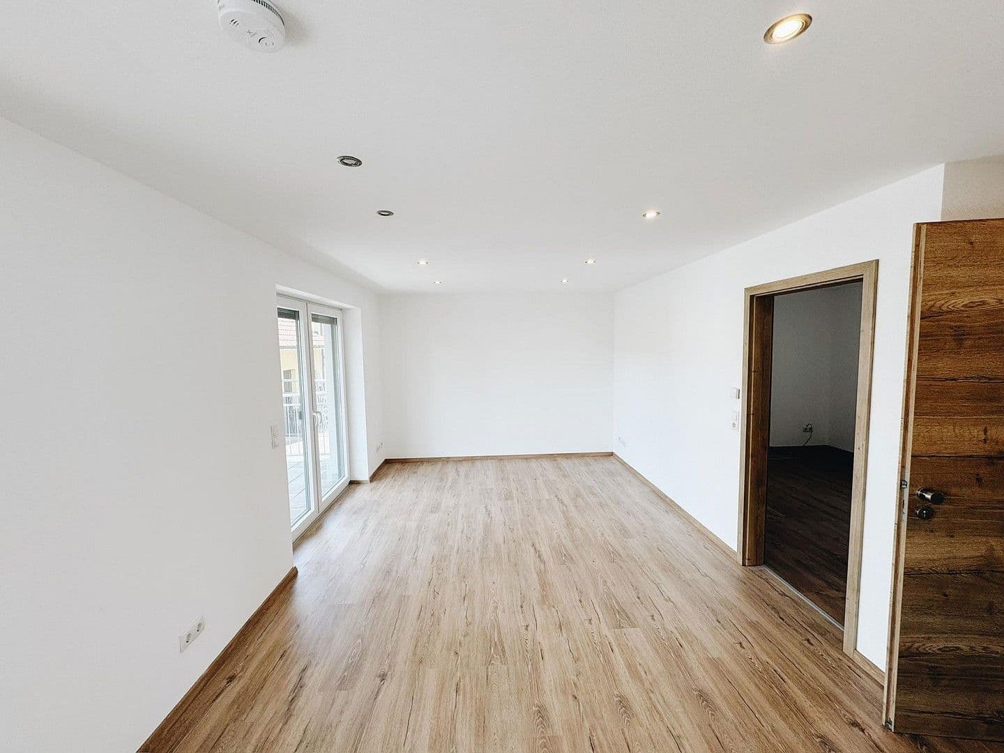 Pronájem bytu 2+1 41 m², Eibelstadt, Bavorsko Pronájem bytu 2+1 41 m², Eibelstadt, Bavorsko
