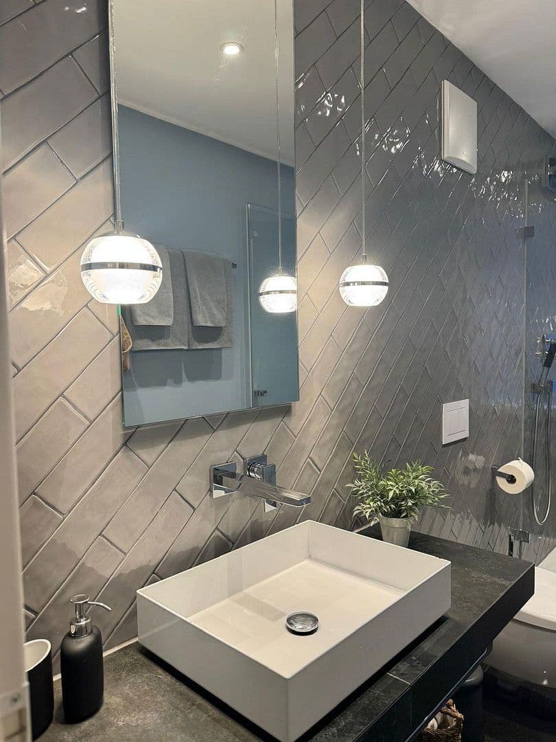 Pronájem bytu 1+1 36 m², Oberbilker Allee 39, Düsseldorf, Severní Porýní-Vestfálsko Pronájem bytu 1+1 36 m², Oberbilker Allee 39, Düsseldorf, Severní Porýní-Vestfálsko