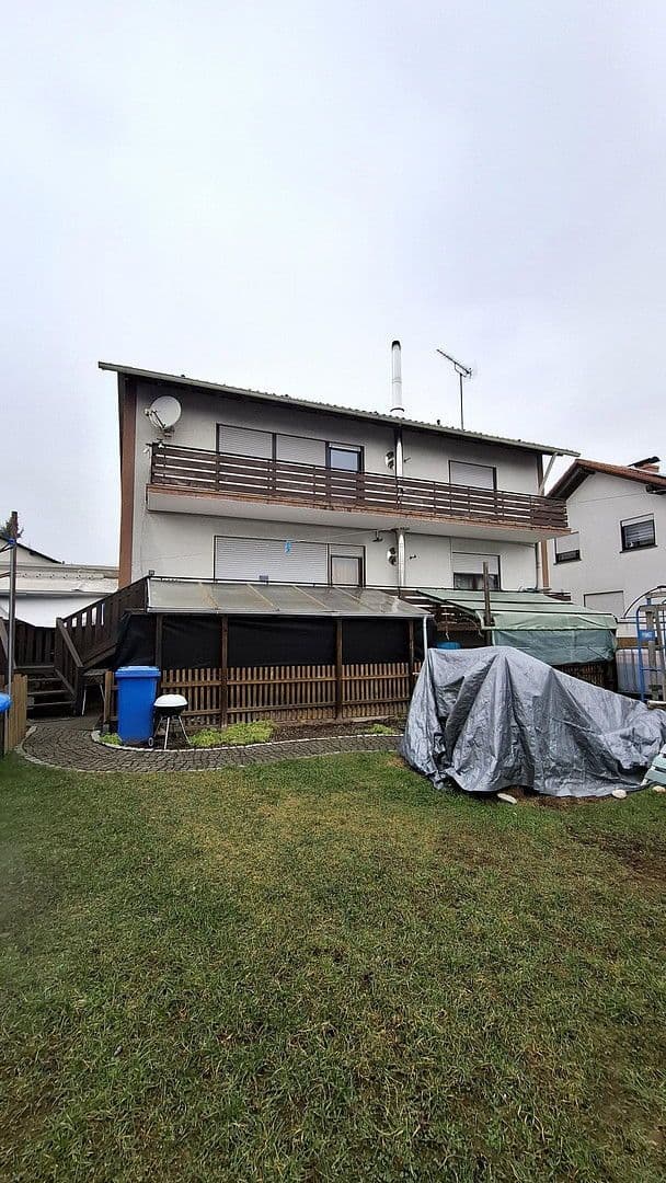 Prodej domu 265 m², pozemek 620 m², Mehlingen, Porýní-Falc Prodej domu 265 m², pozemek 620 m², Mehlingen, Porýní-Falc