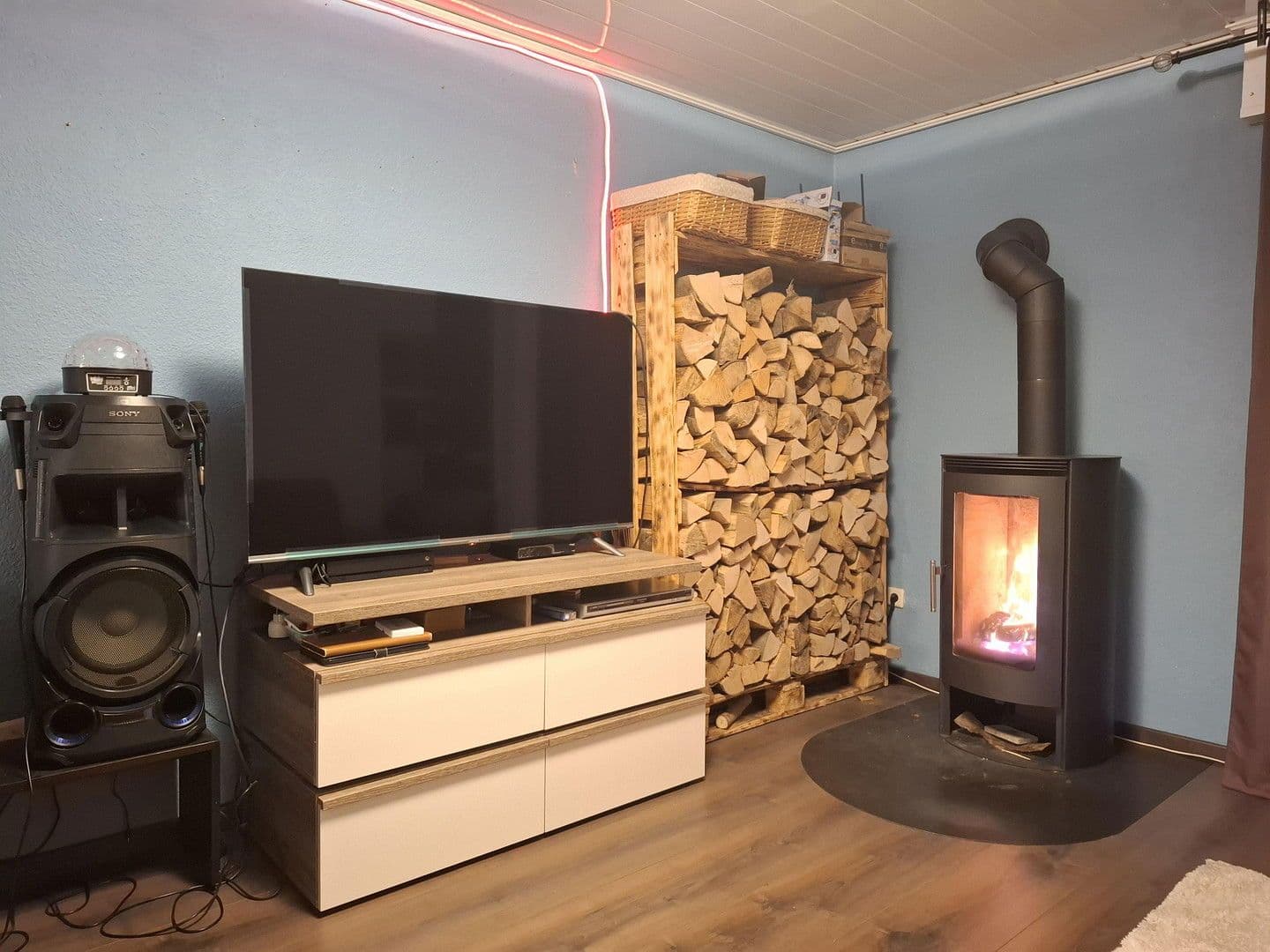 Prodej domu 265 m², pozemek 620 m², Mehlingen, Porýní-Falc Prodej domu 265 m², pozemek 620 m², Mehlingen, Porýní-Falc