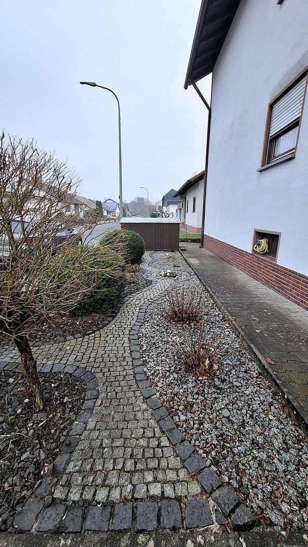 Prodej domu 265 m², pozemek 620 m², Mehlingen, Porýní-Falc Prodej domu 265 m², pozemek 620 m², Mehlingen, Porýní-Falc