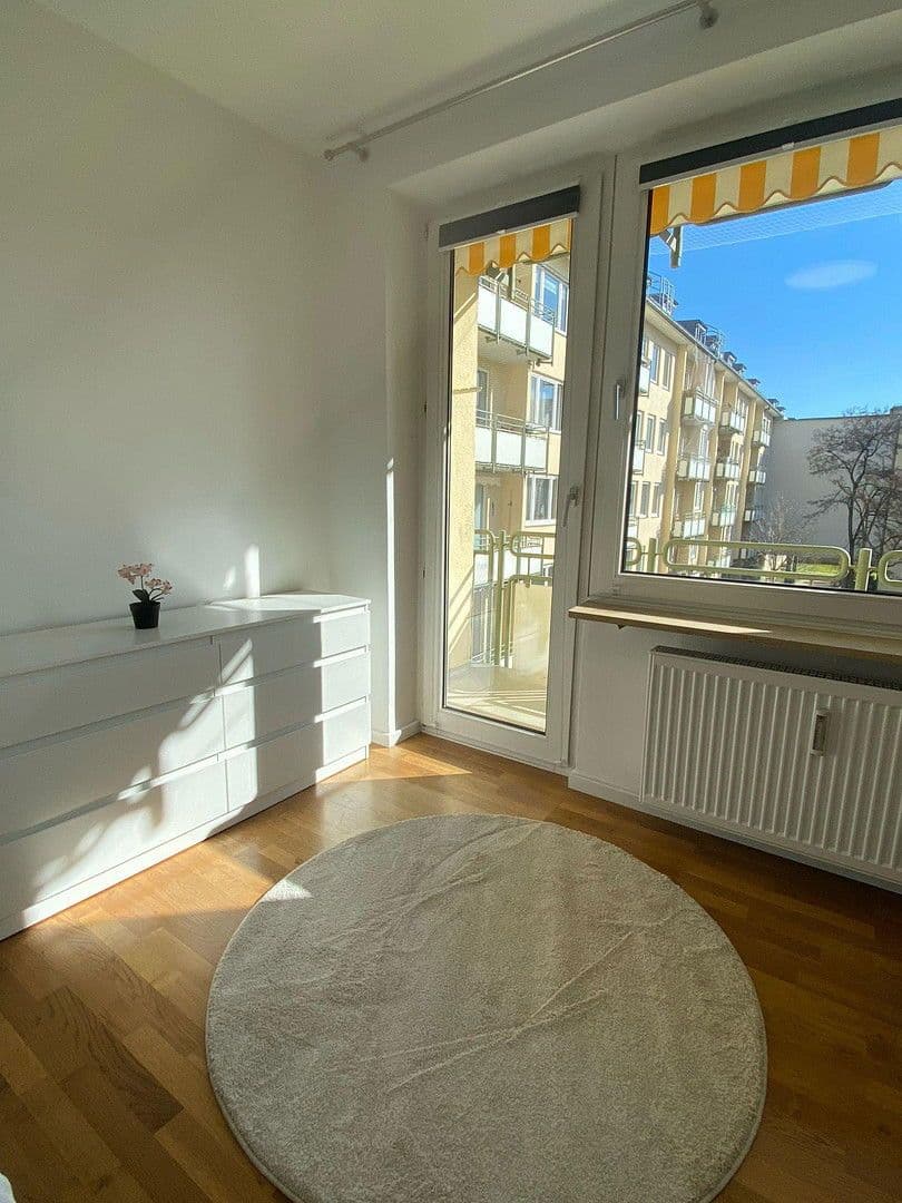 Pronájem bytu 82 m², Ackermannstr 1, München, Bavorsko Pronájem bytu 82 m², Ackermannstr 1, München, Bavorsko