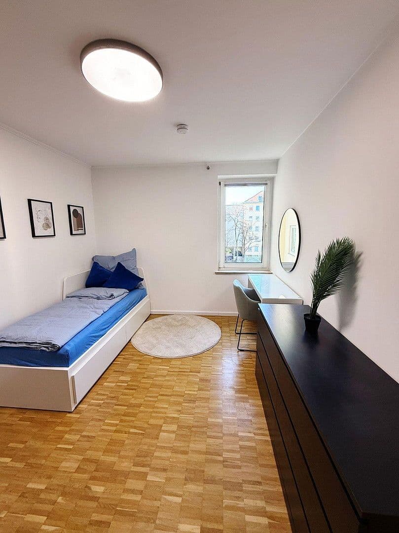 Pronájem bytu 82 m², Ackermannstr 1, München, Bavorsko Pronájem bytu 82 m², Ackermannstr 1, München, Bavorsko