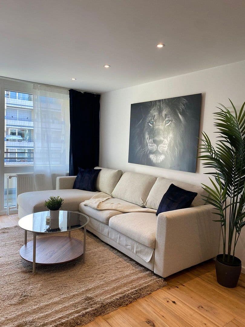 Pronájem bytu 1+1 29 m², Berg-am-Laim-Str. 95, München, Bavorsko Pronájem bytu 1+1 29 m², Berg-am-Laim-Str. 95, München, Bavorsko