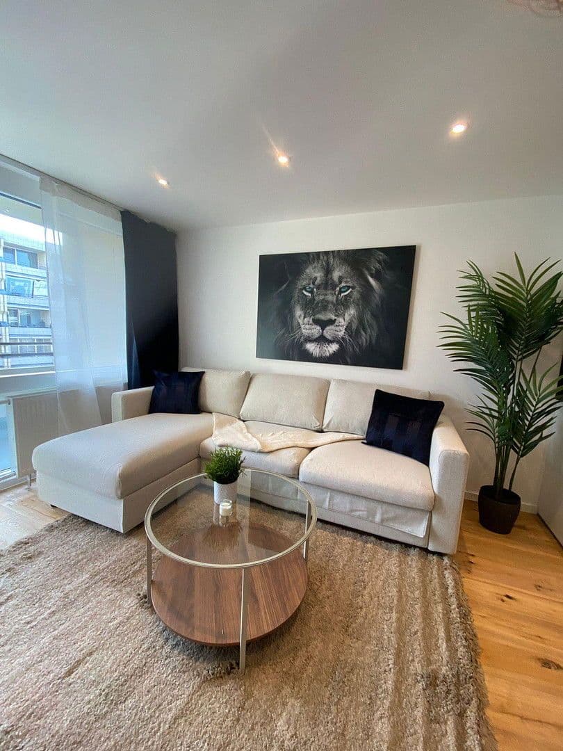 Pronájem bytu 1+1 29 m², Berg-am-Laim-Str. 95, München, Bavorsko Pronájem bytu 1+1 29 m², Berg-am-Laim-Str. 95, München, Bavorsko