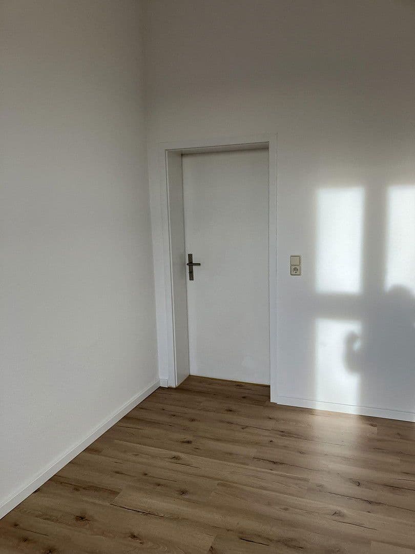 Pronájem bytu 3+1 92 m², Ritterstraße 15, Chemnitz, Sasko Pronájem bytu 3+1 92 m², Ritterstraße 15, Chemnitz, Sasko