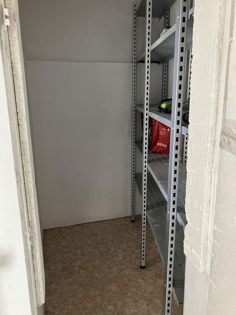 Pronájem bytu 3+1 92 m², Ritterstraße 15, Chemnitz, Sasko Pronájem bytu 3+1 92 m², Ritterstraße 15, Chemnitz, Sasko